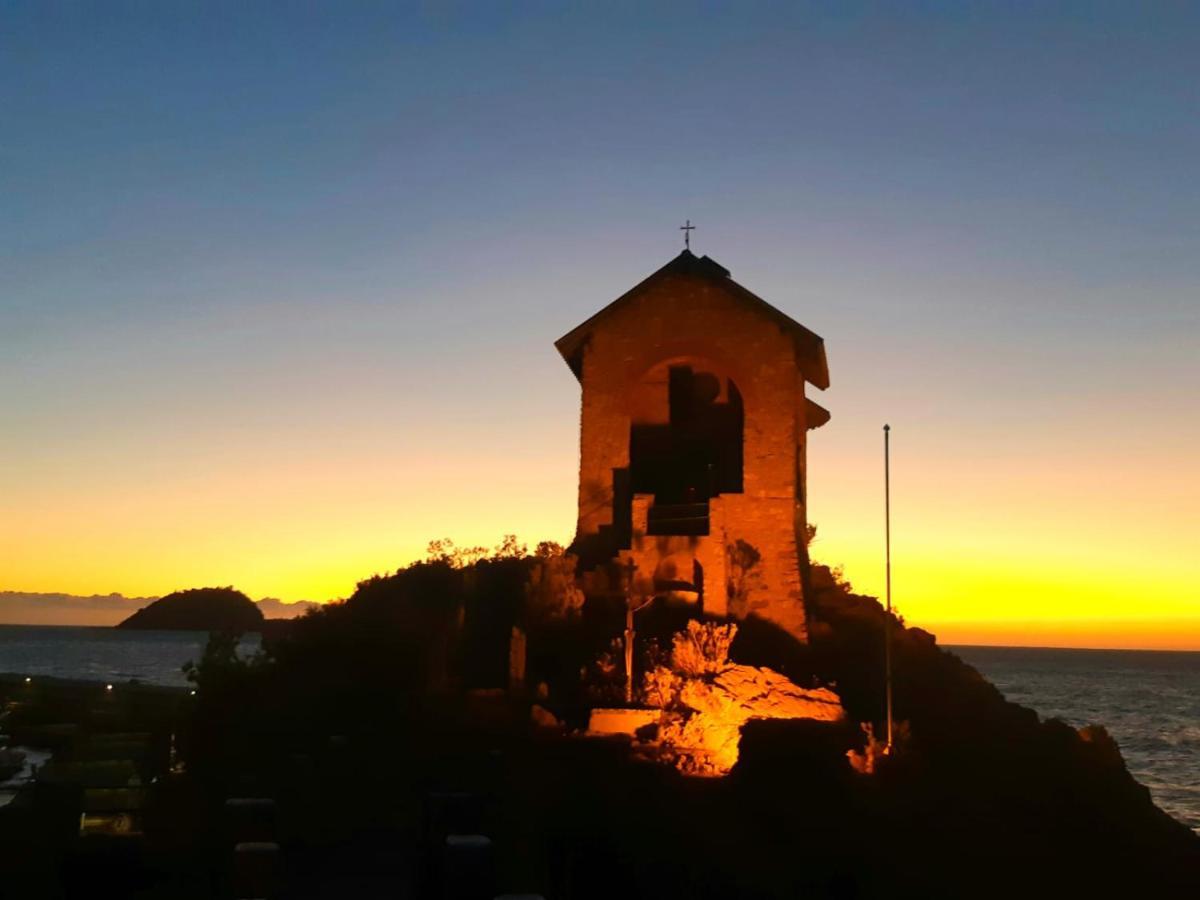 B&B Nido Sul Mare 알라시오 외부 사진